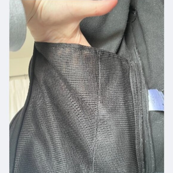 Eddie Bauer Women’s Black Fleece Jacket Medium – Quilted Details - Picture 8 of 11